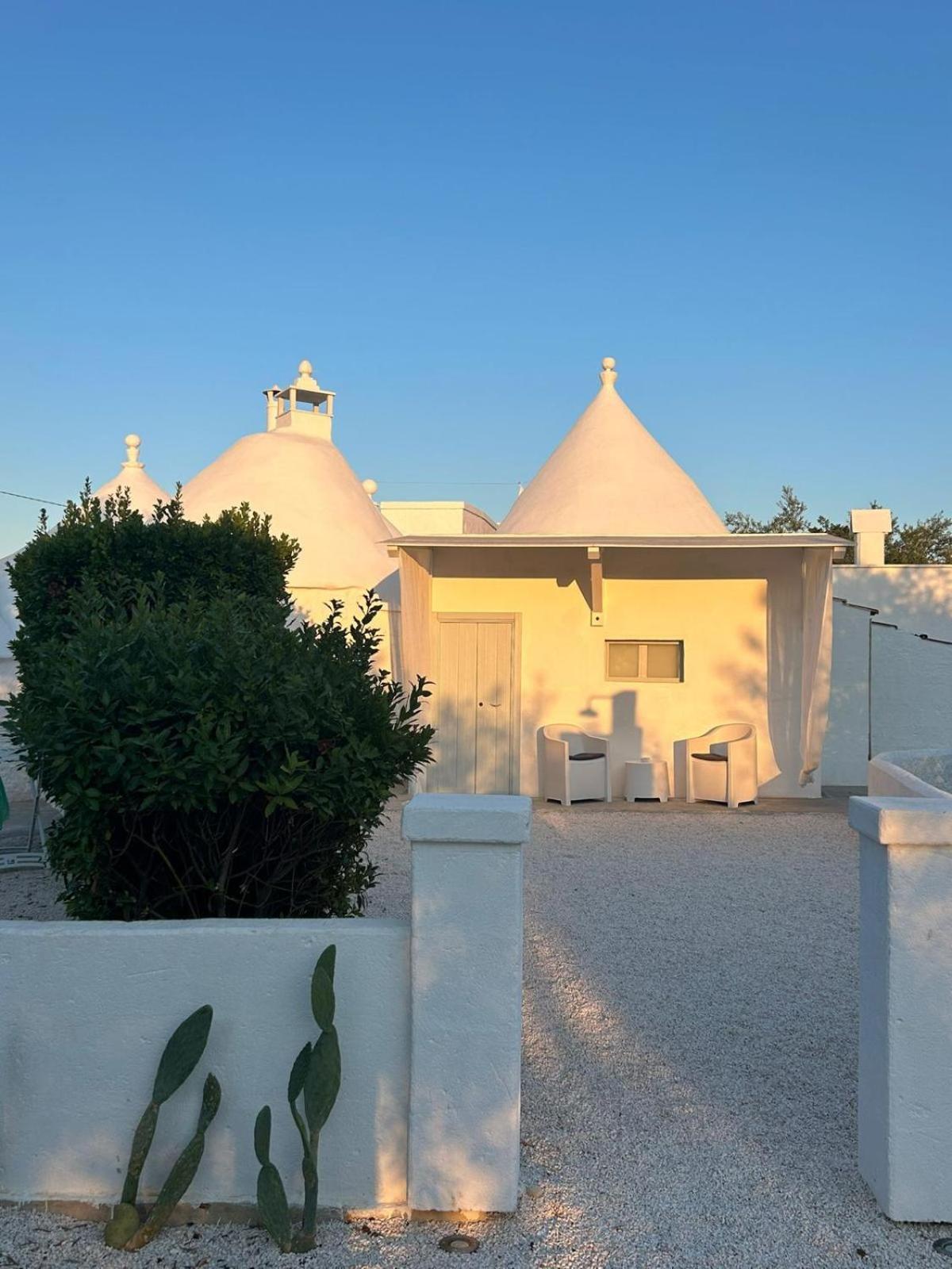 Hostal Trulli In Contrada - Monopoli Exterior foto